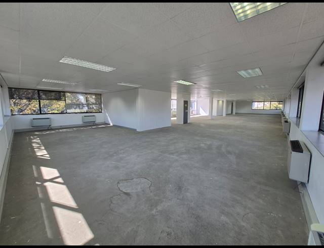 395M² OFFICE TO LET IN WOODMEAD